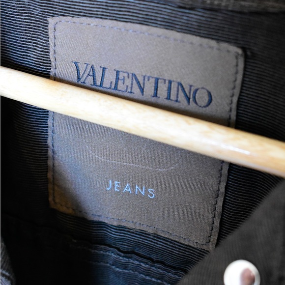 Authentic Vintage Valentino Cropped Jacket (Fits size 10-12) - Picture 15 of 16